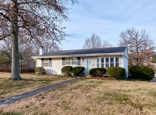 705 Vendome Ln, Ballwin, MO