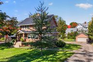 photo property thumbnail