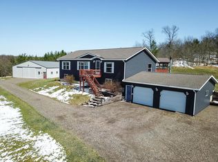 N5640 15th Ave, Mauston, WI 53948