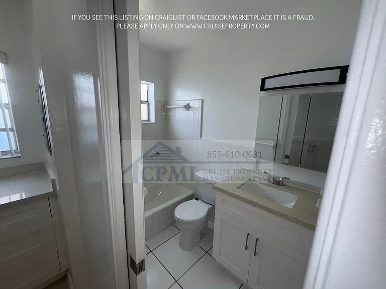 532 S Crescent Dr Hollywood, FL 33021 — Photo 17