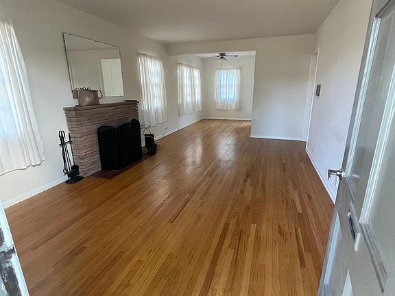 Main house - entrance