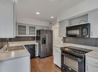 230 Hillsboro Pl, Nashville, TN 37215