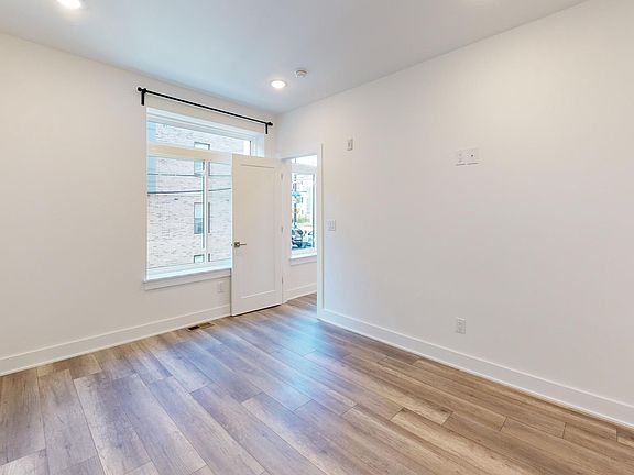 4th image of 812 N 16th St APT 4