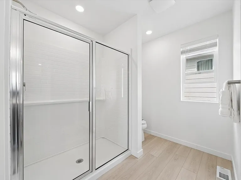 4840 88th Dr NE — Photo 32