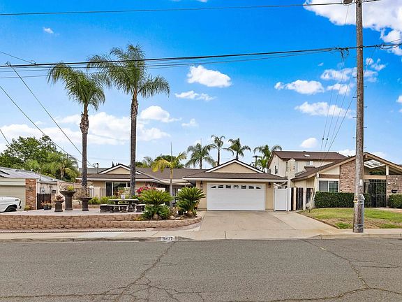 3rd image of 5437 Chaparajos Ct