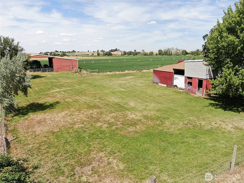 4th image of 7346 Stateline Road
