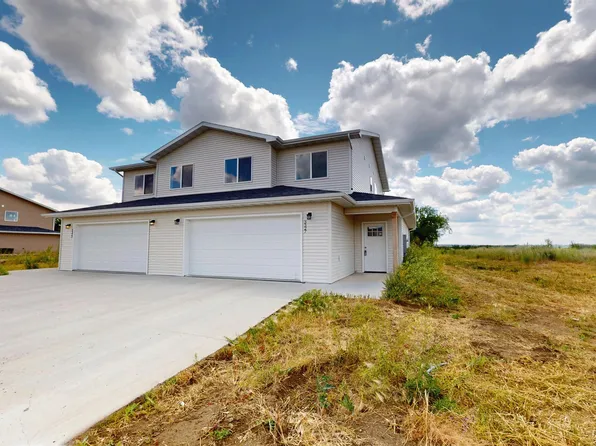 3317 20th Ave NW, Minot, ND 58703