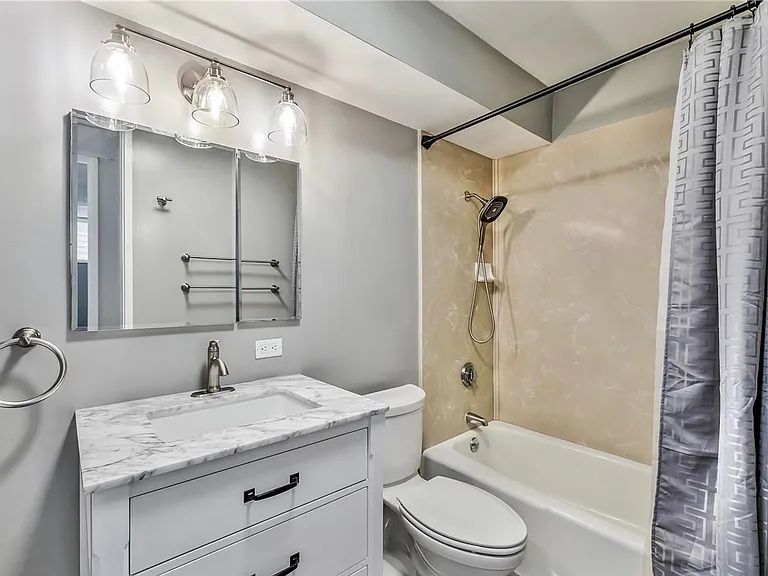 1717 Ala Wai Blvd #2508 — Photo 15