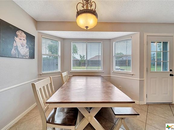 5th image of 4912 Parkwood Dr