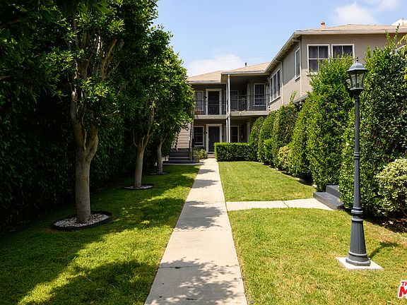 2nd image of 805 N McCadden Pl