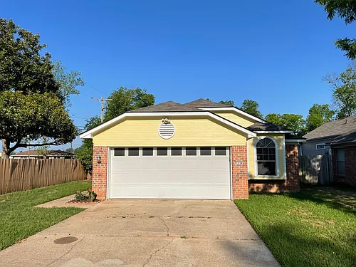 1336 Pecan Sq Photo 1 1336 Pecan Sq Photo 1