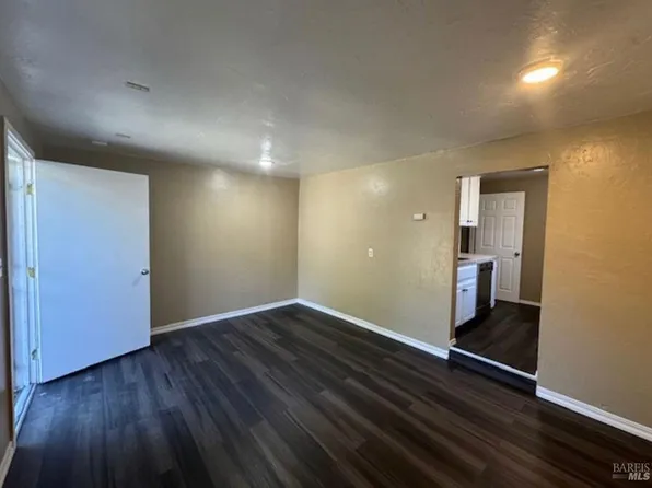 18439 Riverside Drive, Sonoma, CA 95476