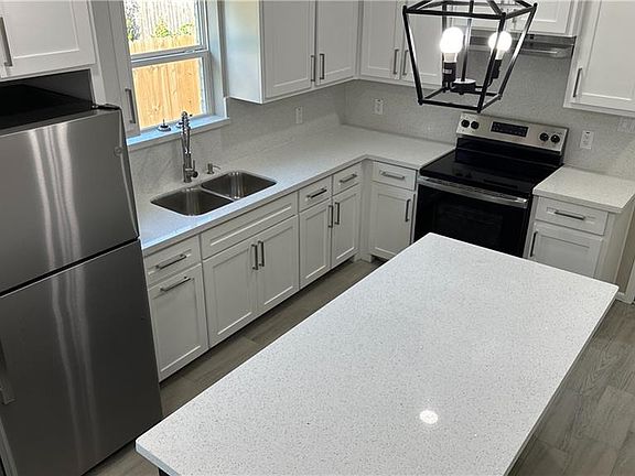 4th image of 3711 Chapa Ave