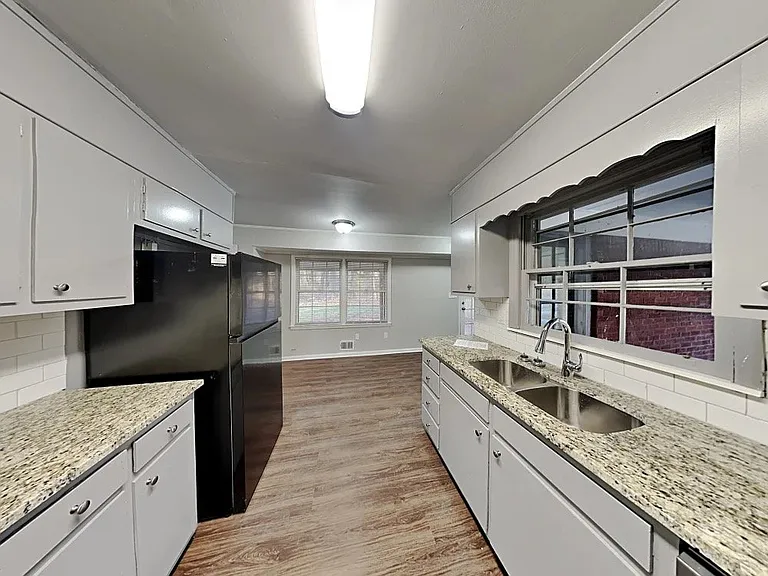 3660 Scarlet Dr — Photo 8