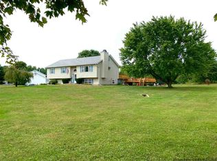 5 Hill Rd, Shawangunk, NY 12589