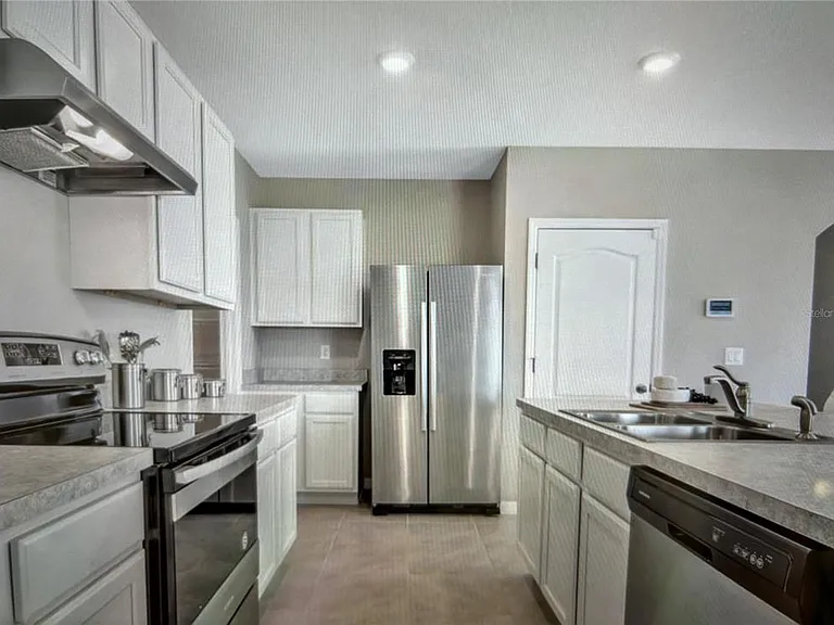 3464 Sandalwood Isle Way — Photo 5