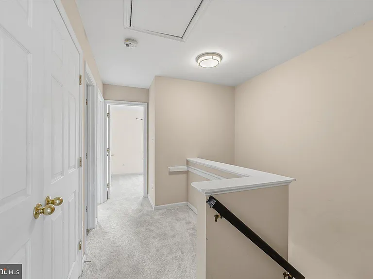706 Vanderbilt Ter SE — Photo 17