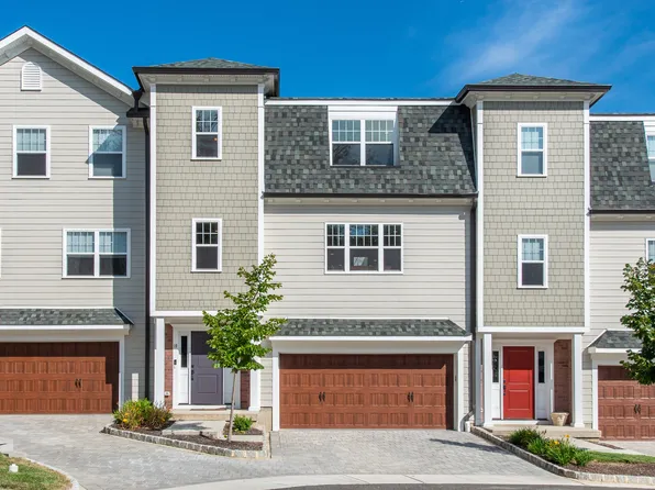 6 Elm St #14, Madison, NJ 07940