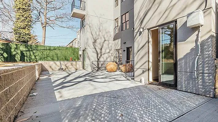 83 Stanhope St #4B — Photo 16