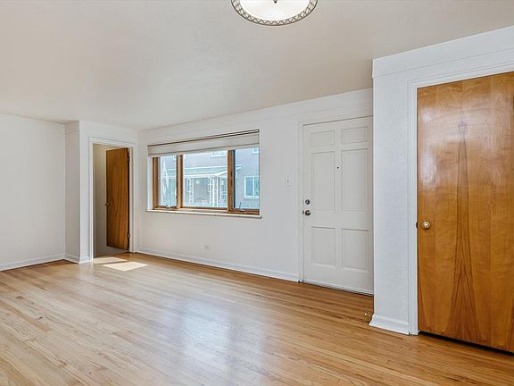 3rd image of 2047 S Milwaukee St APT 3