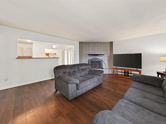 3rd image of 6447 W Fuqua Dr