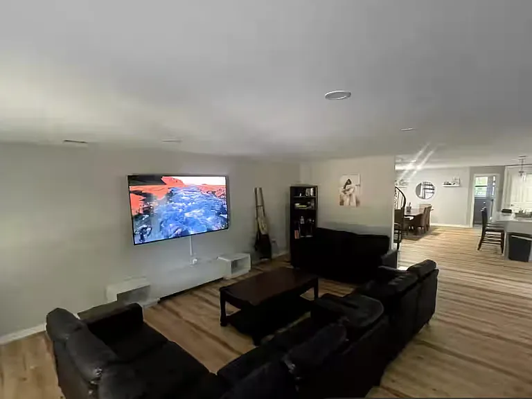 1224 W Huntsville Ave #2 — Photo 5
