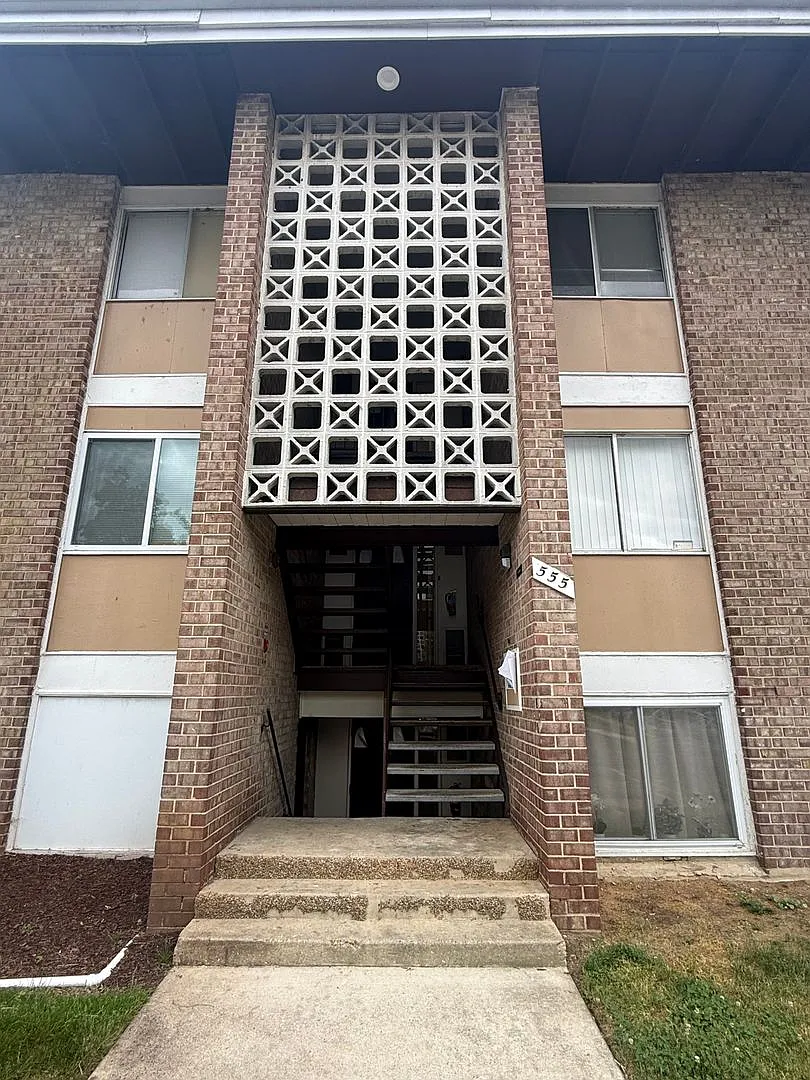 Amazing 1 Bedroom/ 1 Full bathroom property — Photo 2