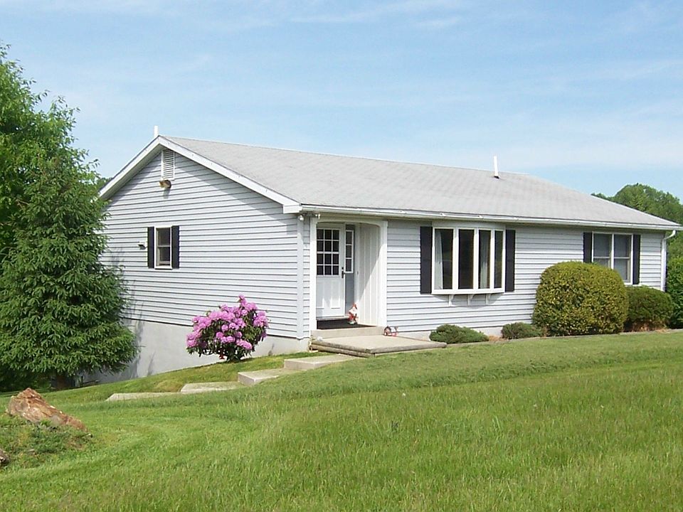 4.39 Gorgeous Acres, Impeccable House, Much Larger than it Looks!