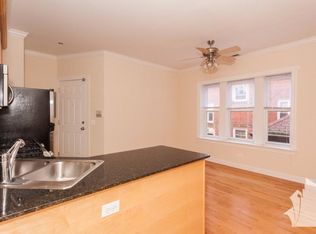 3250 N Clifton Ave, Chicago, IL 60657