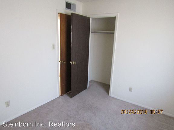 4th image of 741 E University Ave APT 5