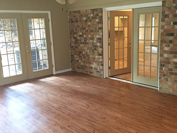 5th image of 2508 Valerie St