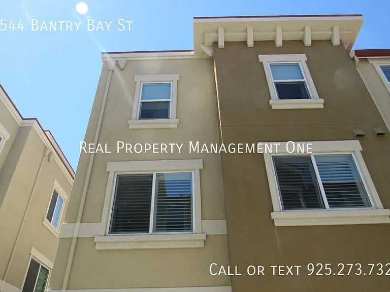 6544 Bantry Bay St — Photo 5