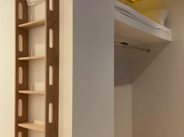 191 Clinton Street image 16 of 30