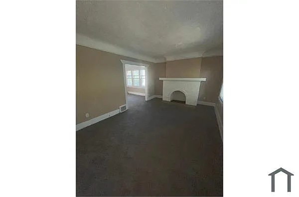 Building Photo - 2645 W Grand St #UPPER