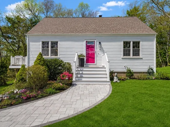 3 April Way, Plymouth, MA 02360