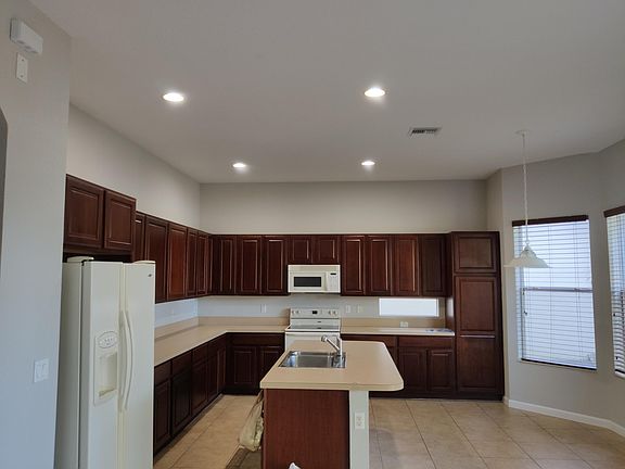 5th image of 4083 Heartstone Pl