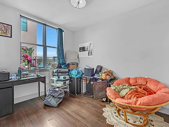 4th image of 252 Melrose St #5A