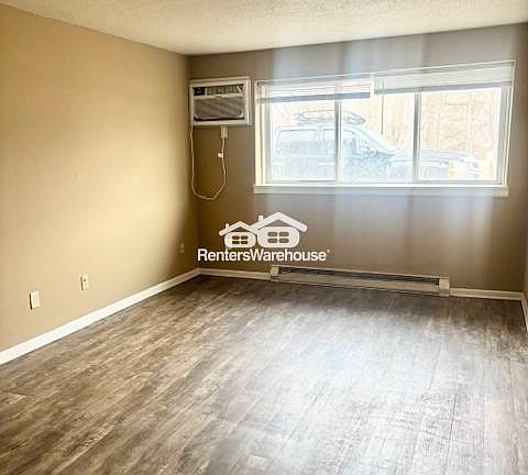 4th image of 1310 6th Ave S APT 1