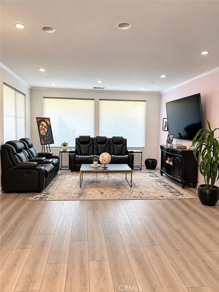 3 bed, 1677 sqft, $2,850 — Photo 3