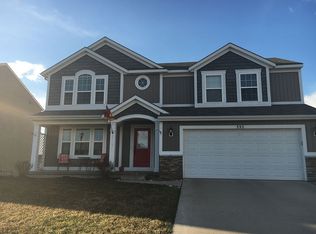 595 Orchard Dr NE, Rockford, MI 49341