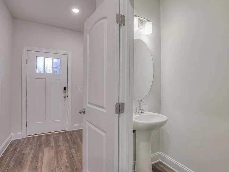1705 Tahoma Dr — Photo 3