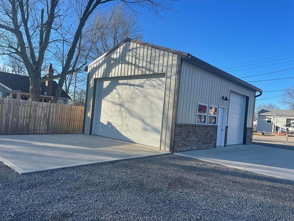 2nd image of 9599 Orchard Ave
