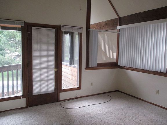 4th image of 1098 Fairway Ct APT C