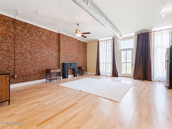 2nd image of 532 S 4th St Unit 401