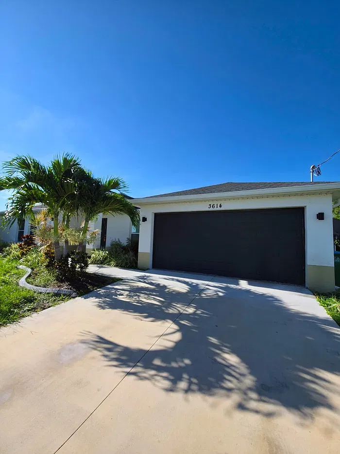 3 bed, 2.0 bath, 1173 sqft, $1,850 — Photo 1