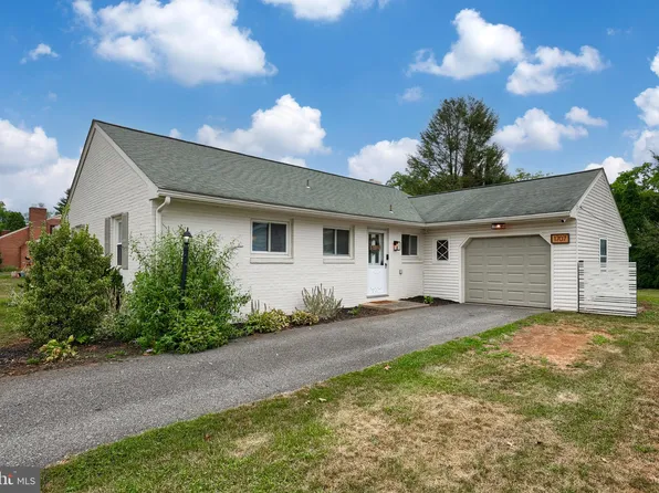 1707 Billview Dr, Lancaster, PA 17601