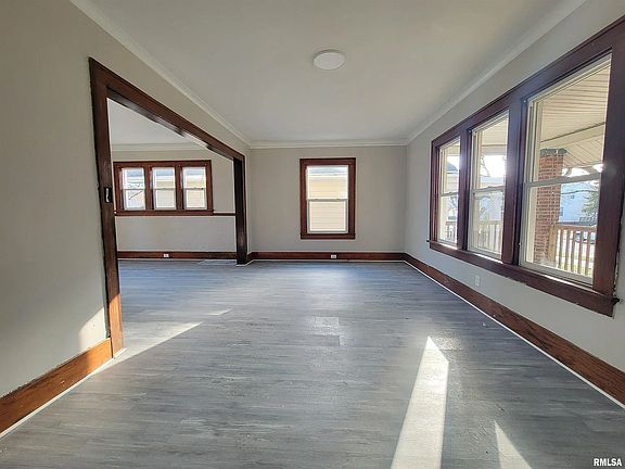 2nd image of 2142 N Delaware St