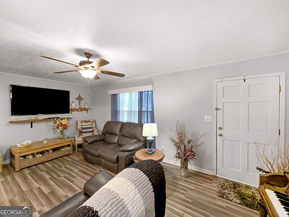 5th image of 3632 Fayetteville Rd