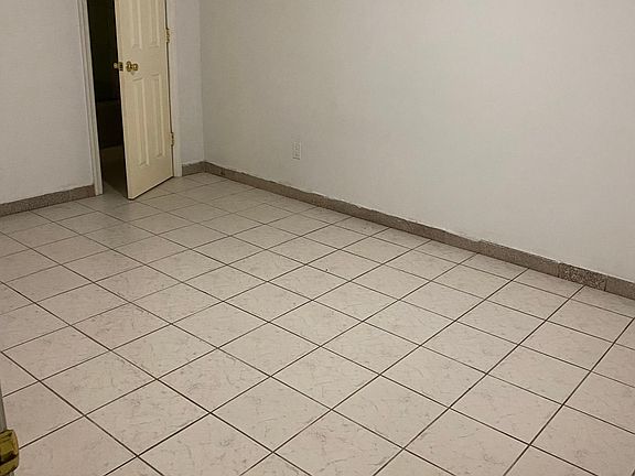 3rd image of 11185 41st Ave