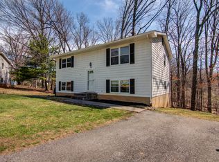 702 Brownwood Dr NW, Roanoke, VA 24017